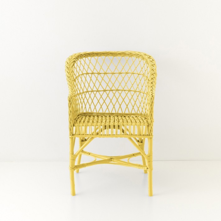 Fauteuil Antonin laqué jaune vu de face