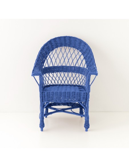 Fauteuil  en osierTom laqué bleu grec vu de face