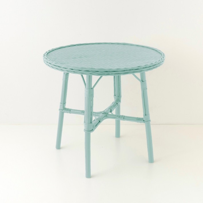 Mélina lacquered wicker table with woven top