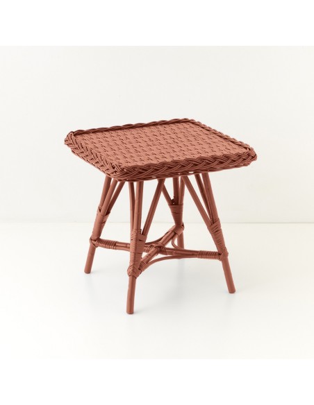 Mélina lacquered wicker table with woven top
