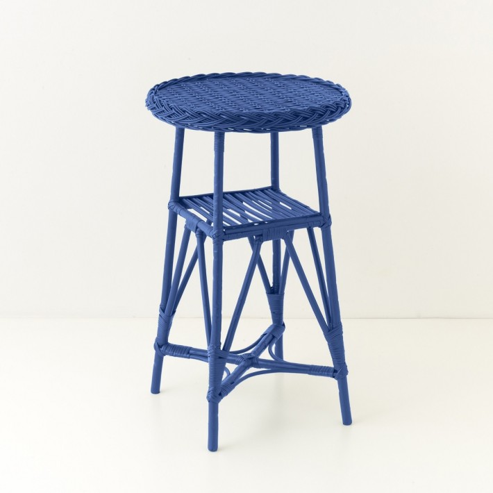 Mélina lacquered wicker pedestal table with woven top