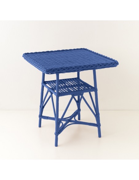 Mélina lacquered wicker table with woven top