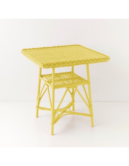 Mélina lacquered wicker table with woven top