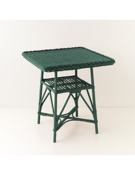 Table repas en osier 70x70 cm Mélina laqué vert sapin