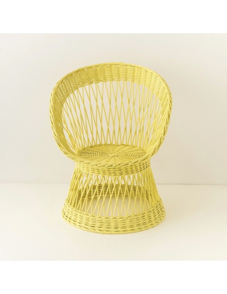 fauteuil en osier Franz laqué jaune vu de face