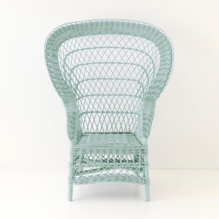 Fauteuil en osier EVENTAIL laqué céladon vu de face