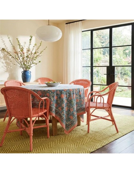 Ambiance fauteuil de table PRIMAVERA laque corail