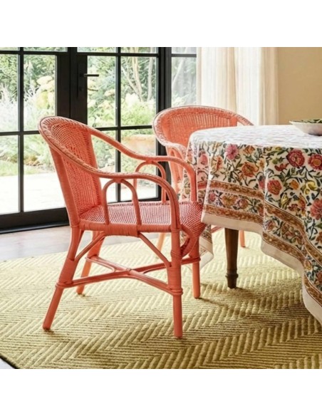 Fauteuil de table PRIMAVERA laqué corail autour du table