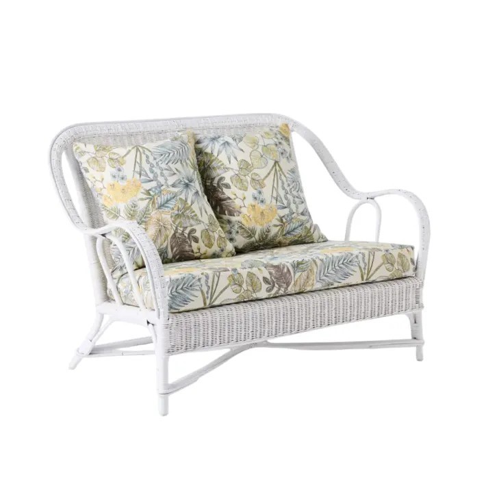 Primavera white lacquered rattan sofa with cushions