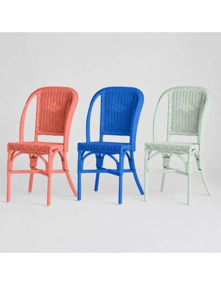 Primavera-coloured lacquered woven rattan chair