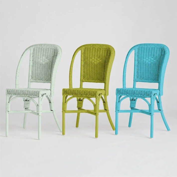 Primavera-coloured lacquered woven rattan chair