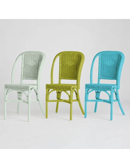 Primavera-coloured lacquered woven rattan chair
