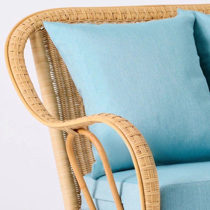 Canapé en rotin naturel Nantucket esprit grand père avec coussins