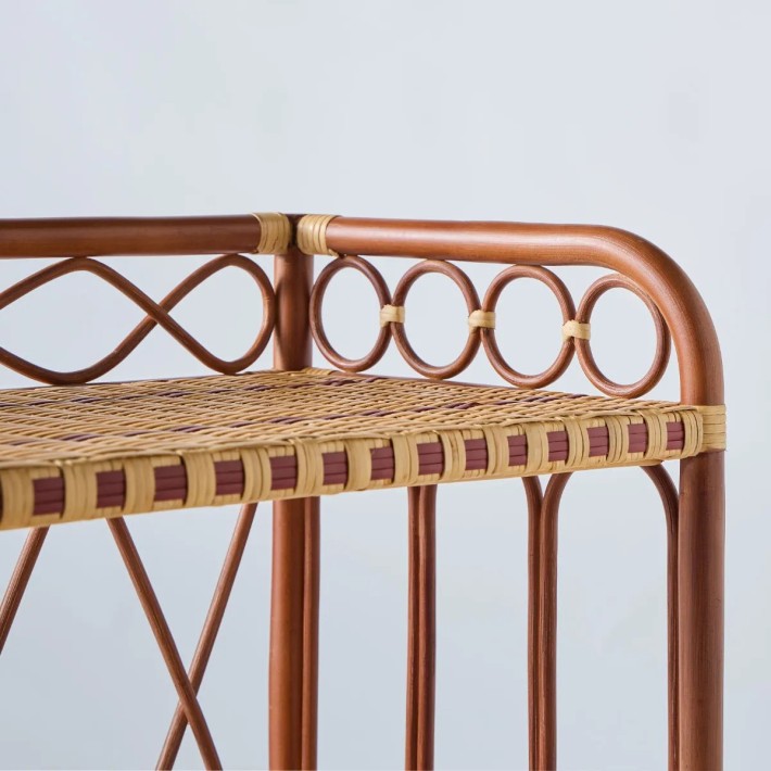 Red-edged braided detail from the BAGATELLE collection