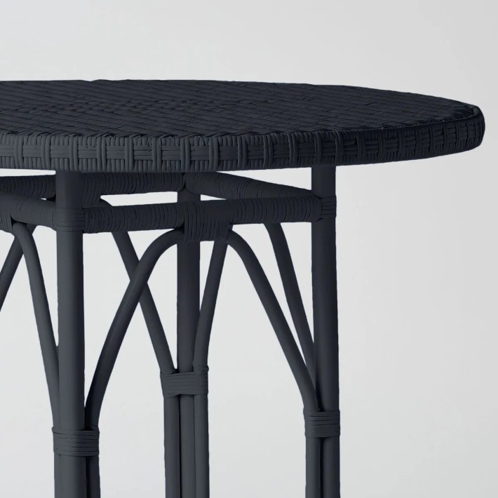 Table en rotin tressé laqué couleur Primavera
