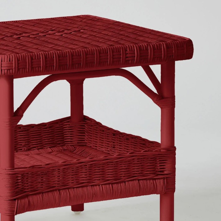 Square coffee table in Primavera-coloured lacquered rattan