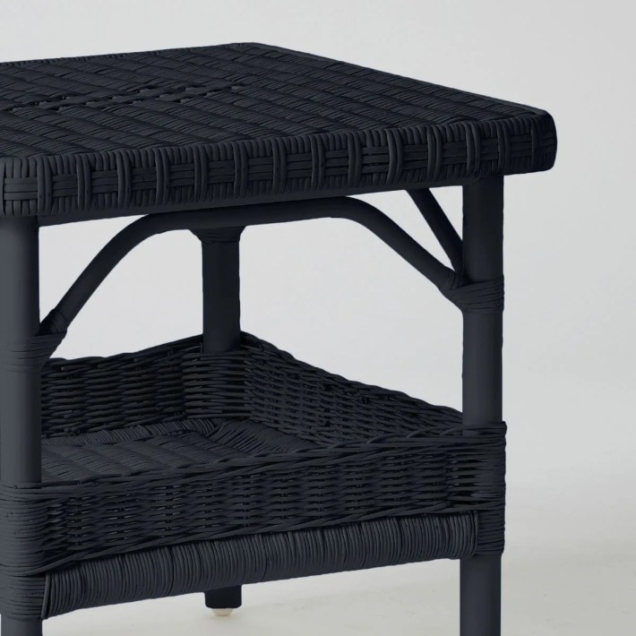 Square coffee table in Primavera-coloured lacquered rattan