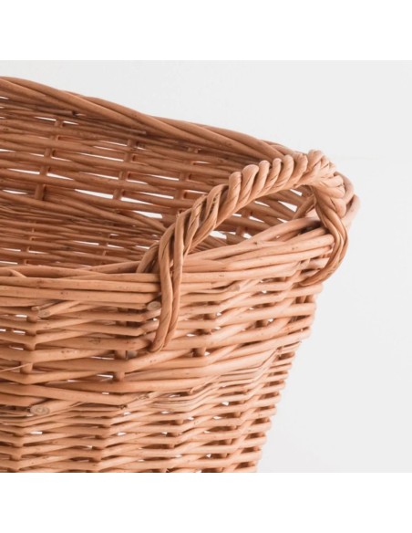 Détail poignée  panier à linge en osier