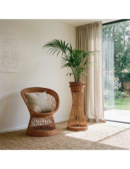 FRANZ armchair in brown wicker