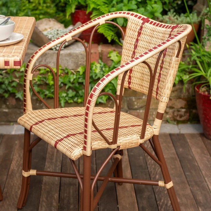 Ambiance fauteuil de table en résine imitation rotin collection BELLE EPOQUE