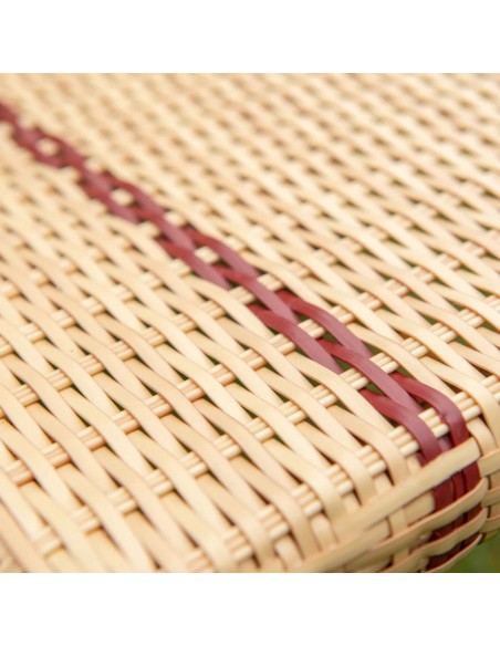 Close-up of the resin and red thread weave from the BELLE EPOQUE collection