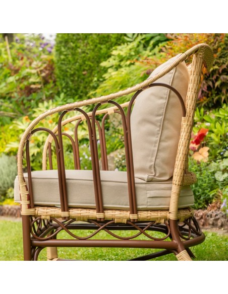 Ambiance vue de profil fauteuil de jardin BELLE EPOQUE