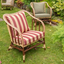 Fauteuil de jardin avec coussins en résine tressée collection Belle Epoque chez KOK maison 2