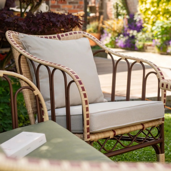 Ambiance jardin fauteuil d'extérieur collection BELLE EPOQUE