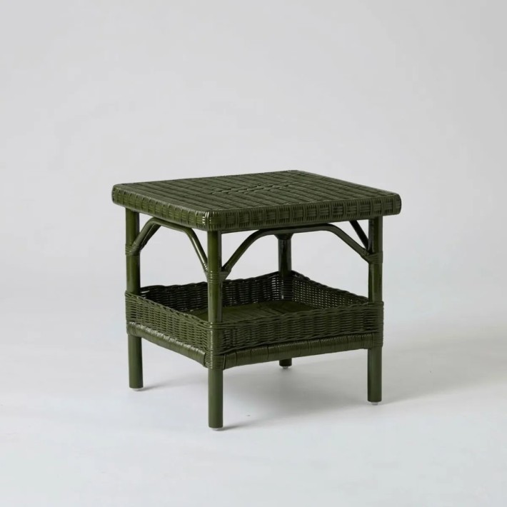 Table basse carrée en rotin laqué vert bronze collection PRIMAVERA
