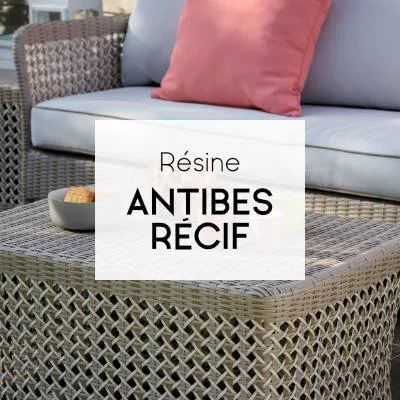 meuble de jardin en r&eacute;sine tress&eacute;e Provence