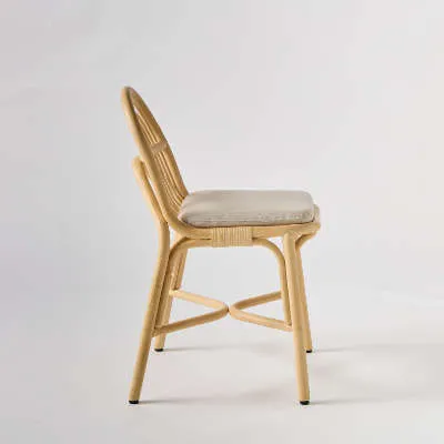 detail of the back of the sillon chair