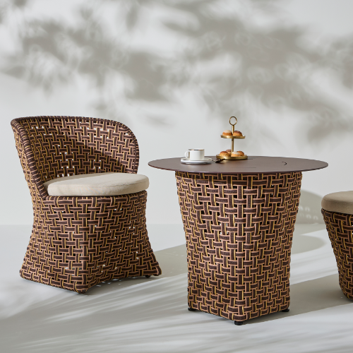 Guéridon et fauteuil de table TALI